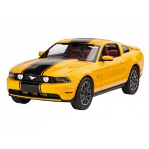 07046 Revell 2010 Ford Mustang GT 1/25