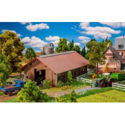 130546 FALLER. 1 stk stald af nyere dato. H0.