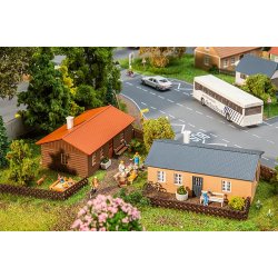 130608 FALLER.  2 x Sommerhuse. H0. 