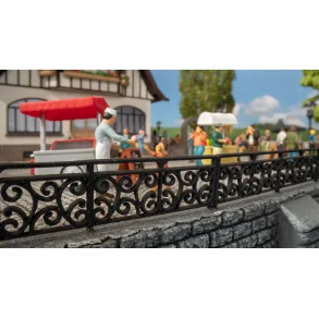 14209 NOCH. Smedemester gelnder. 12 stk. i alt 111,6 cm. H0.