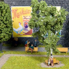 14851 NOCH. Bnke 4 stk + en rundbnk.H0