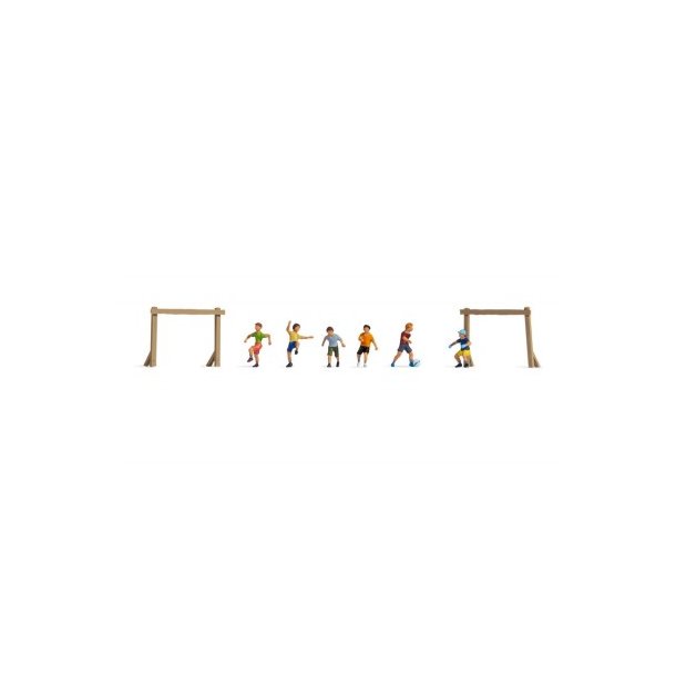 15817 NOCH. Drenge der spiller fodbold med ml. H0.