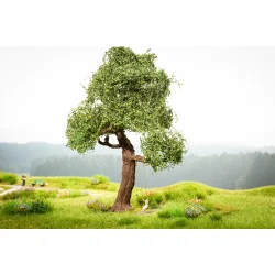 21768 NOCH. Tr med svingende gynge. H0. 