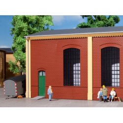 80502 AUHAGEN Vg med industrivibduer. H0.