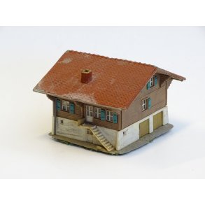 Cl 39 UKENDT Bjlkehus. N. Brugt