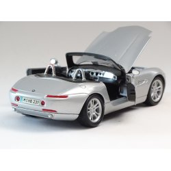 CL BMW Z8 MAISTO. BMW strelses forhold 1:18
