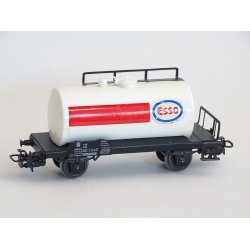 CL 33 4501 B Mrklin ESSO tankvogn. H0. Brugt.