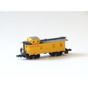 F 7712 LIFE-LIKE. Caboos 