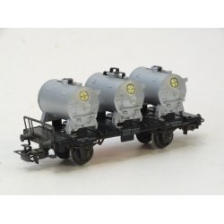 AH 4520 MRKLIN. Tankvogn "Bayer" i flot stand. H0. Brugt