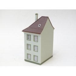 NI 1015 Ukendt. Byhus. Mler ca. 8 x 6 cm. H 14 cm. H0. Brugt