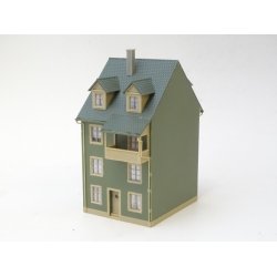 NI 1014 Ukendt. Byhus. Mler ca. 8 cm x 9 cm. H 14,5 cm. H0. Brugt