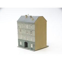 IHD 1016 POLA. Byhus. N. Brugt