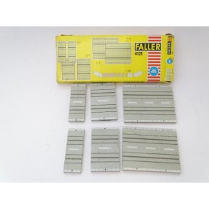 JBL Faller racer bane. Ret stor bane med mange sjove skinner.