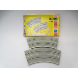 JBL Faller racer bane. Ret stor bane med mange sjove skinner.