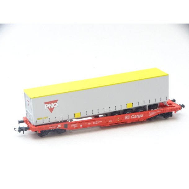 CB 66967 ROCO. LOMMEVOGN Med en PNO p ladet. H0. Brugt.