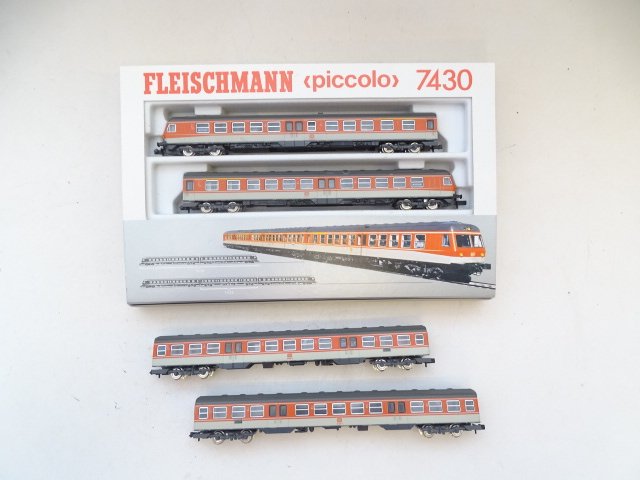 IHD 7430 + 2 x 7432 FLEISCHMANN. Nærtrafik sæt. N. Brugt