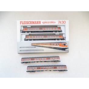 IHD 7430 + 2 x 7432 FLEISCHMANN. Nrtrafik st. N. Brugt.