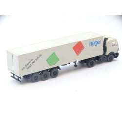 IHD 4 lastbiler. (HERPA ?). H0. Brugt.