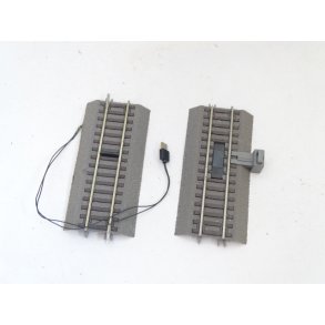 FV 42518 og 42519 ROCO. Afkoblingsskinne og kontakt skinne.. H0. Brugt.