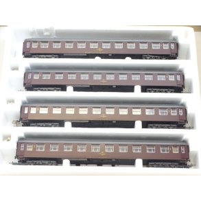 PK St med 4 dsb vogne. LIMA.Personvogne. H0. Brugt