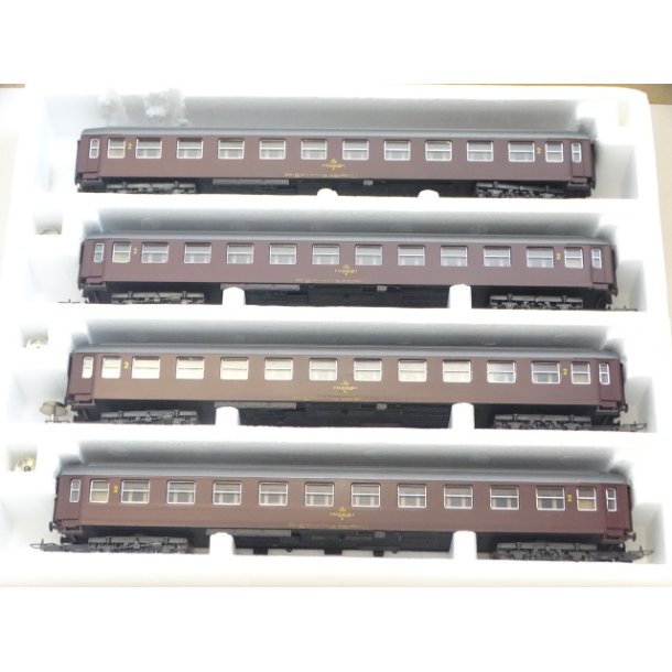 PK St med 4 dsb vogne. LIMA.Personvogne. H0. Brugt