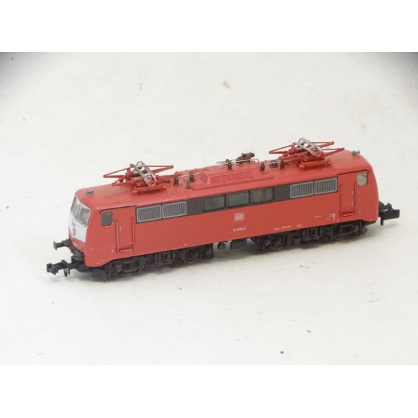 IHD 7348 FLEISCHMANN. DB 111 036-0. Analog. N. Brugt