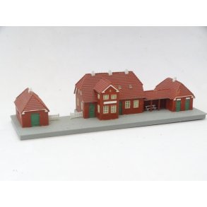 PK 6032 HVIDEBK Station. Heljan. H0. brugt.