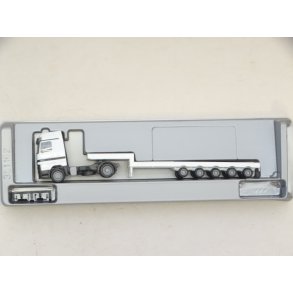 FV 187718 HERPA. MB Actros blokvogn. H0. Brugt