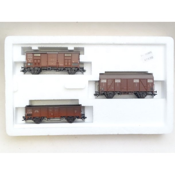 BRUGT OP 47889 M�rklin. S�t med 3 vogne fra FS italia. H0. Brugt
