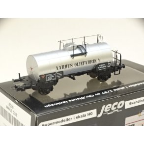 OP 65001 Jeco Modeller. AARHUS OLIEFABRIK tankvogn. H0. Brugt