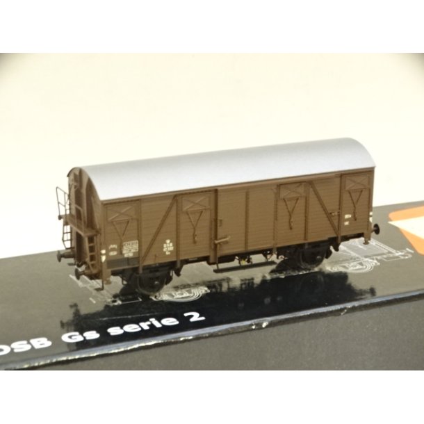 OP 0404. MCK. DSB Gs 42532. Lukket godsvogn med s�lvtag. H0. Brugt