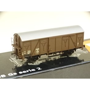 OP 0403. MCK. DSB Gs 42335. Lukket godsvogn med s�lvtag. H0. Brugt