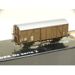 OP 0402. MCK. DSB Gs 42000. Lukket godsvogn med s�lvtag. H0. Brugt
