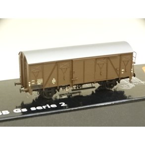 OP 0406. MCK. DSB Gs 42714. Lukket godsvogn med s�lvtag. H0. Brugt