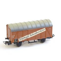 Kir 4507 MRKLIN Lukket godsvogn med tekst. H0. Brugt