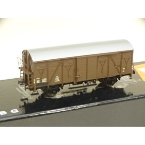 OP 0603. MCK. DSB G 40090. Lukket godsvogn med s�lvtag. H0. Brugt