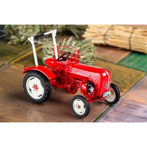 07820 REVELL Porsche Diesel Junior 108. 1:24