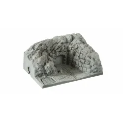 60762 NOCH. Forladt grotte med hndmalet tipvogn og lge samt Egetr. H0