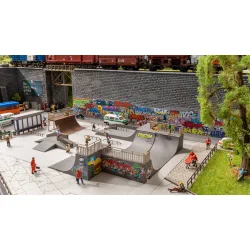 66834 NOCH. Mikro-motion skate park. H0.
