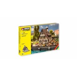 66401 NOCH. Wirtshaus mit Biergarten. H0.