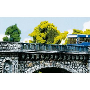 180401 FALLER Gelnder til bro. H0